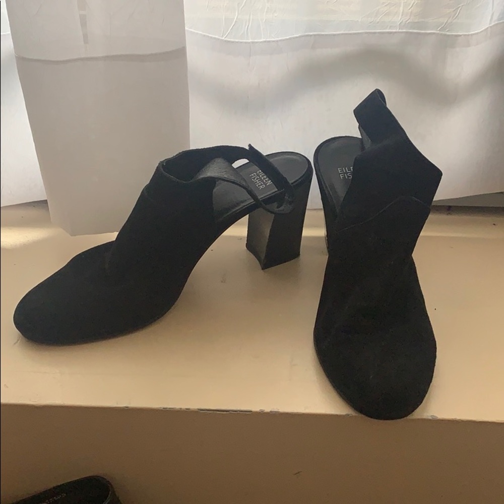 Black Eileen Fisher shooties/booties